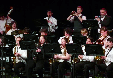 Mellow Jackets Jazz Band performing at Tops 'N' Pops.
