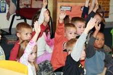 Picture of Columbia Elementary students.